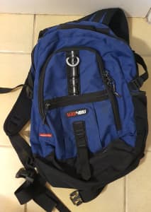 CHEAP Blue Blackwolf backpack, like NEW, Carlton pickup