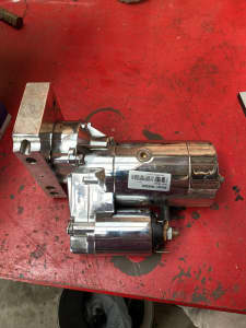 Chev starter motor (chrome)