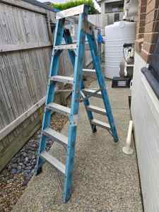 Bailey Fibreglass Dual PurposeStep Ladder 1.8m to 3.2m