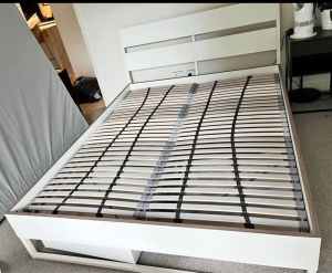 Queen bed frame (Delivery)