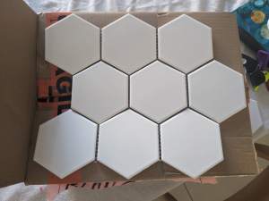 Hexagon tiles - white gloss - for free pickup in Gungahlin