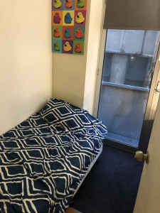 Cosy Room in Collins Street, Available Now!