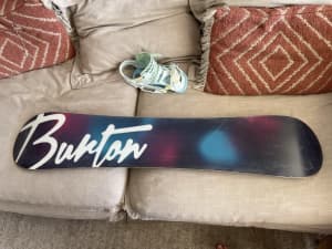 Burton Genie 142 Snowboard with Burton Lexa Bindings