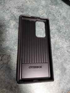Samsung S22 ultra Otterbox Symmetry protective case