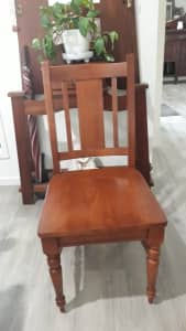 6 Dining Chairs Hard Wood From Early Settler