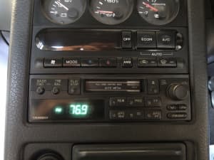 Genuine working Nissan r32 GTR bnr32 radio cassette player
