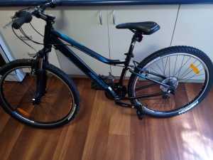 Womens 21 speed Merida Matts mountain bike in as New excellent condi