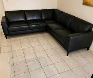 NICK SCALI corner leather couch. Leather Sofa LOUNGE RRP $4290 