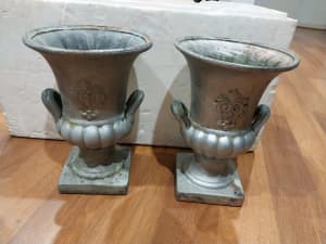 Vintage Terracotta pots urns x 2 