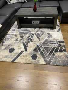 Luxury brand new 2 rugs
