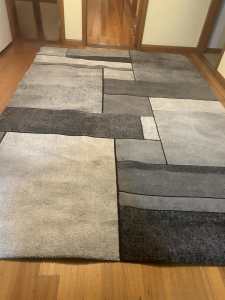 Very big size carpet (240x340cm)