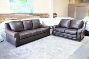 Chocolate Genuine Leather 5 Seater Lounge Suite. Excellent Condition