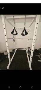 Heavy duty squat rack 