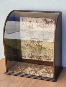 DISPLAY CABINETS IN THE ORGINAL CONDITION 