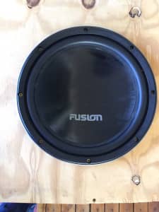 Fusion 12” sub amp and main power fuse
