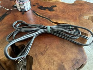 Audio interconnect cables