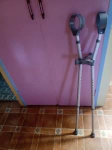Crutches ...as new used 3 days after knee replacement 