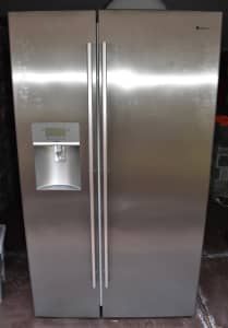 WESTINGHOUSE Refrigerator/Freezer - 690L Stainless Steel WSE6970SF
