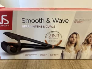 As new condition - used once only - VS Sassoon Smooth & Wave