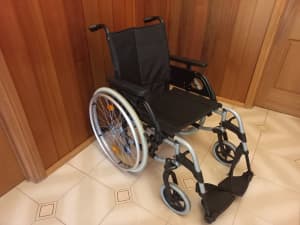Wheelchair - Breezy Basix 2