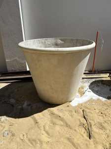 Large cream pot