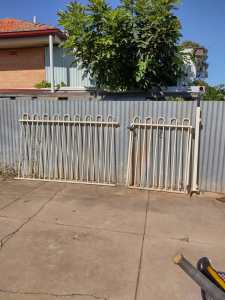 pool fence, gate and saftey lock