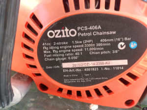 Petrol Chainsaw 2HP,406mm bar Ozito