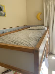 IKEA KURA kid’s bed in a good condition