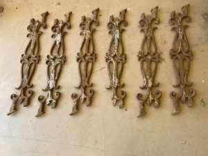 ANTIQUE VICTORIAN CAST IRON STAIRCASE BALUSTERS SET 6