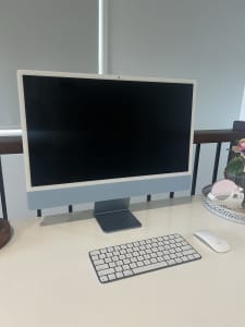 APPLE IMAC HARDLY USED PERFECT CONDITION $1,000