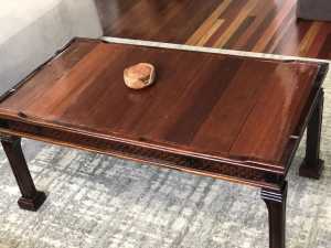 Antique style Coffee Table