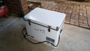 Evakool 12v 45l camp fridge freezer