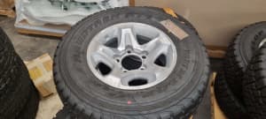 Land Cruiser Rims and Tyres 265/70R 16