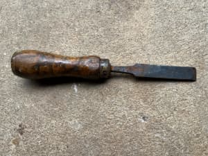 Vintage 16mm wood chisel in good condition
