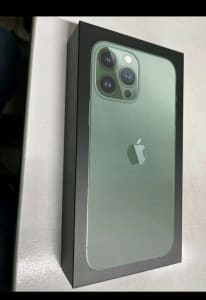 iPhone 13 pro max 256 gb green unlocked with receipt.