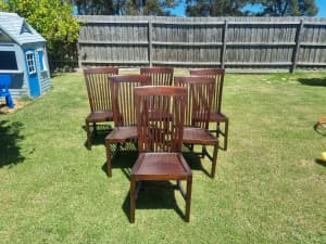 6x Dining Table Chairs
