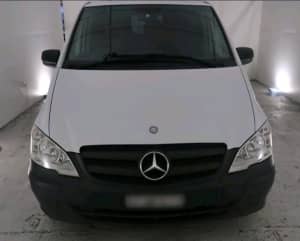 Mercedes Vito W639 Front Grill Genuine in A1 condition Upgrade 2013-On