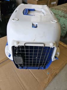 Cat carrier - ok condition