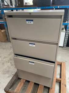 LATERAL FILING CABINET - 760 W x 460 D x 1330 H