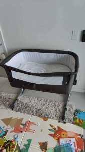 Cozy Baby Bassinet: Your Ultimate Choice for Babys Comfortable Sleep!