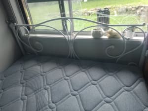 Metal frame queen bed and mattress 