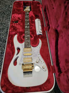 Ibanez PIA3761 Stallion White Steve Vai Signature Electric Guitar
