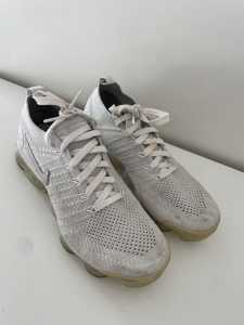 White womens netted NIKE Vapourmax 8.5US