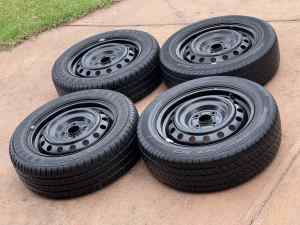 Genuine KS Yaris Wheels With Superb Tyres