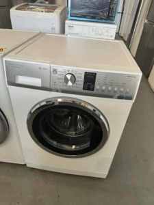 FISHER & PAYKEL 8 KGS FRONT LOADER WASHING MACHINE .