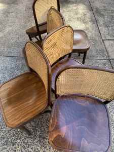 6 x THONET no.811 bentwood dining chairs in walnut finish