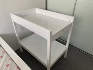 Baby wooden change table white 