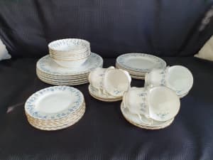 ROYAL ALBERT MEMORY LANE CHINA 2 DINNER SETS & ACC. (prices as listed)