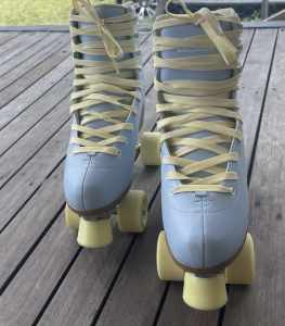 Impala roller skates size 10