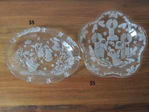 As new, 2 x Mikasa embossed frosted glass bon bons plates